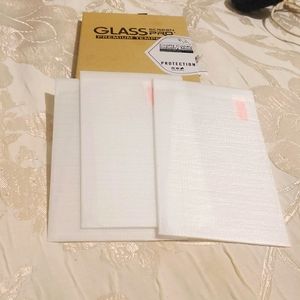 Samsung galaxy 10e screen protectors